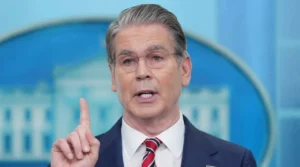 ஈரான், ரஷ்யாவிடம் எண்ணெய் வாங்க இனி அனுமதியில்லை: அமெரிக்க நிதிச் செயலர் ஸ்காட் பெசன்ட் அறிவிப்பு.