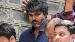 விஜய் என்னும் கேள்வி: ஒரு எழுச்சி, ஒரு மௌனம் – அதைப் புரிந்துகொள்ள முயலும் ஒரு மாநிலம்.