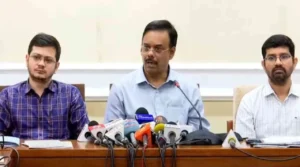 இந்தாண்டு ரூ.1.22 லட்சம் கோடி கடன் வாங்க இலக்கு: 50 வருஷத்துக்கு கடனை குறைக்க முடியாது; தமிழக நிதித்துறை செயலாளர்.